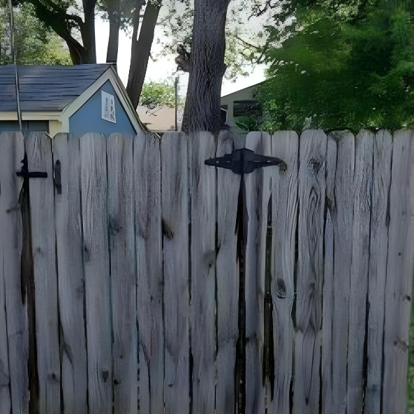 IntExPros Des Moines Contractors fence before