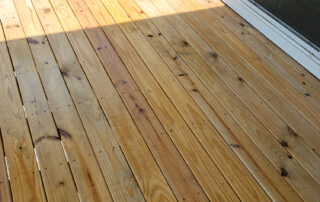 IntEx Pros Des Moines Iowa Contractors Deck Restoration and Cleaning and Stain